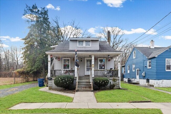 Photo - 139 Leona Ave