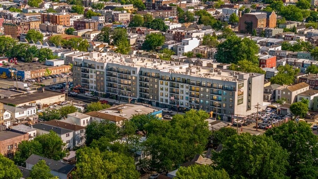 Building Photo - Verde Jersey City Rental