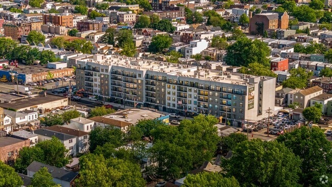 Building Photo - Verde Jersey City Rental