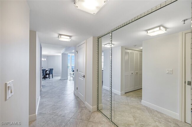 Building Photo - 4041 Gulf Shore Blvd N Unit 1108