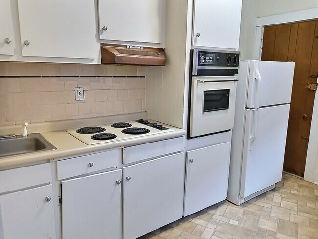 Photo - 1390 Beacon St Apartment Unit 10