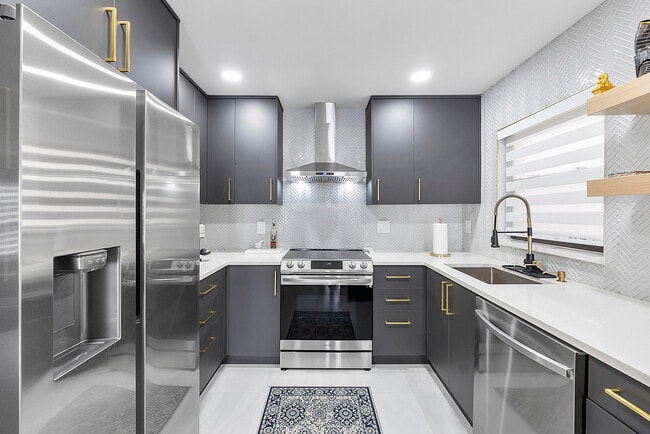 Building Photo - 2678 Carambola Cir N Unit 1762