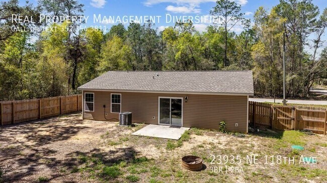 Photo - 23935 NE 118th Ave