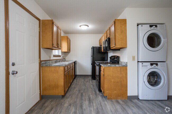 Large Kitchen Setting