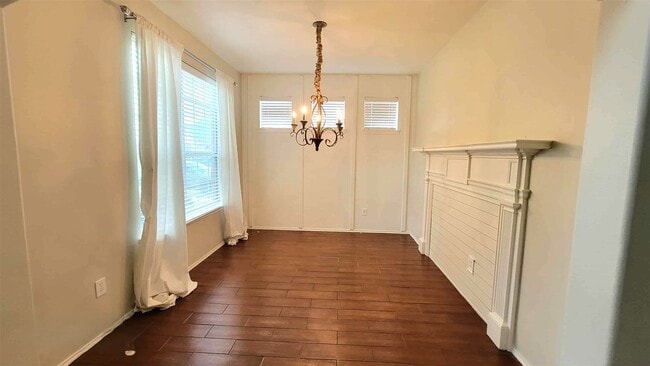 Photo - 2105 Kingwood Dr