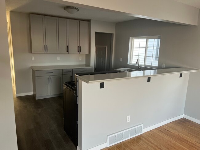 Photo - 1020 Aurora Ave Unit 1020 Aurora Ave