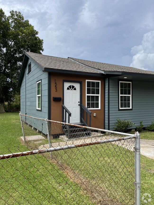 Building Photo - 1553 Swan Ave Rental