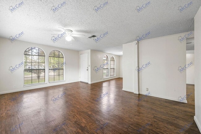 Photo - 14614 Seminole Dr