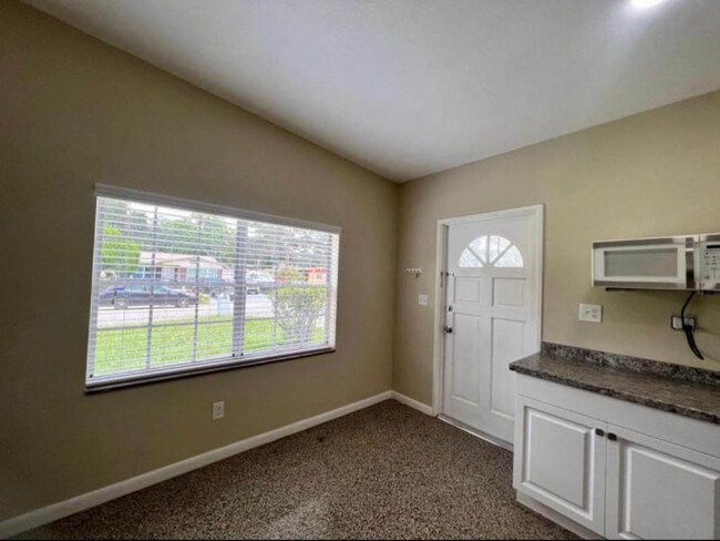 Photo - 3213 E Fern St Unidad 1