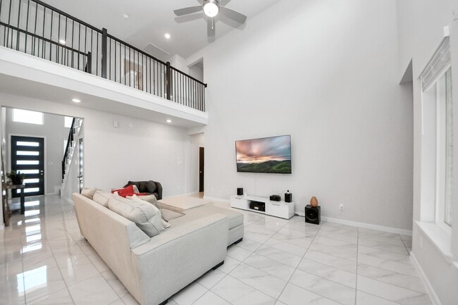 Building Photo - 21638 Laggan Clf Ln