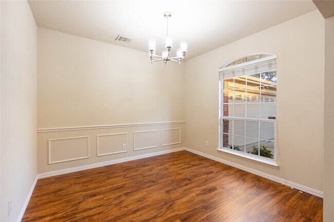 Photo - 15722 Wrangler Dr