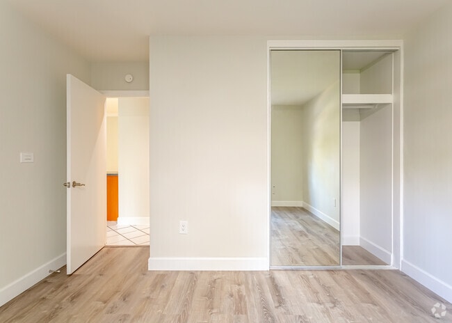 1 BDR / 1 BA - 660 Sq Ft