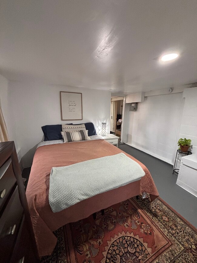 Photo - 35 Dunham Rd Unit B