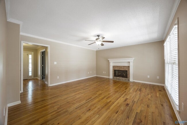 Photo - 115 Medicine Bend Ct
