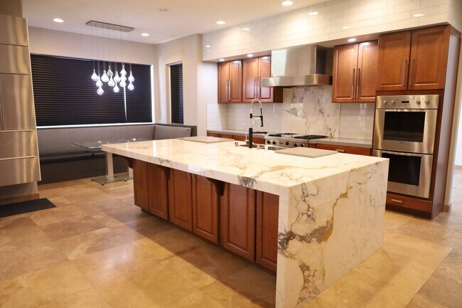 Photo - Fully Upgraded 5 Bedroom 4.5 Bathroom in Guard Gated Foothills Community!