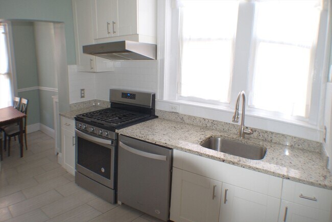 Photo - 22 Parkway Rd Unit 2