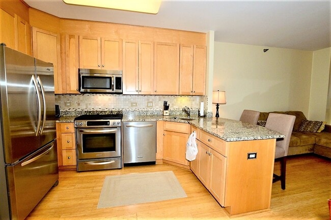 Photo - 33 W Ontario St Unit 54C