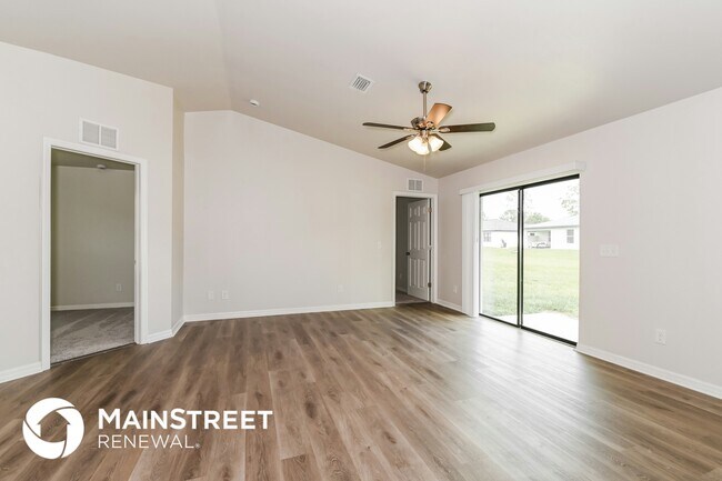 Photo - 2702 50th St W