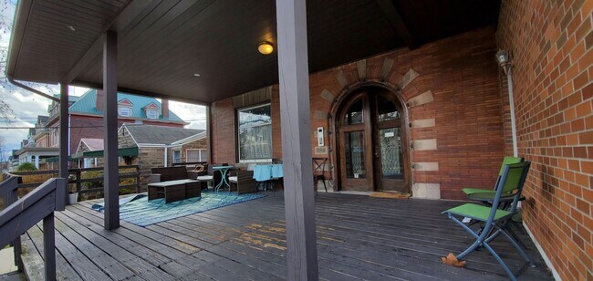 Photo - 304 S Graham St Unidad Paliotta Properties