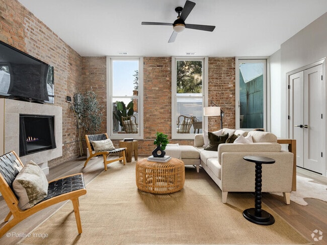 Building Photo - Lincoln Park Mews Rental