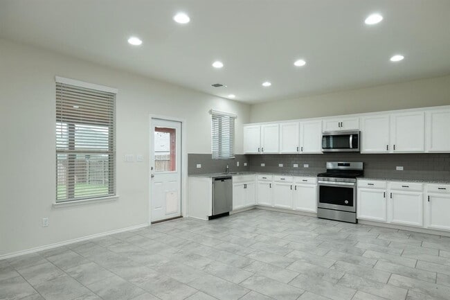 Photo - 1409 Cliffbrake Wy