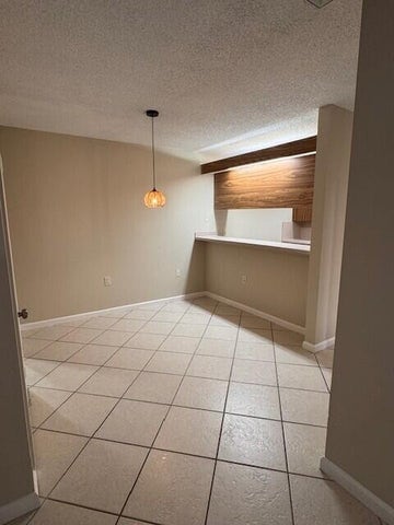 Photo - 3310-3333 33rd Way