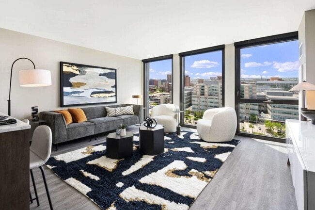 Building Photo - 0 bedroom in Chicago IL 60612 Unit 1213