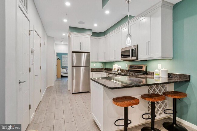 Photo - 756 Park Rd NW Unit 2