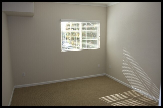 Photo - Gorgeous One Bedroom Condo in DownTown of ...