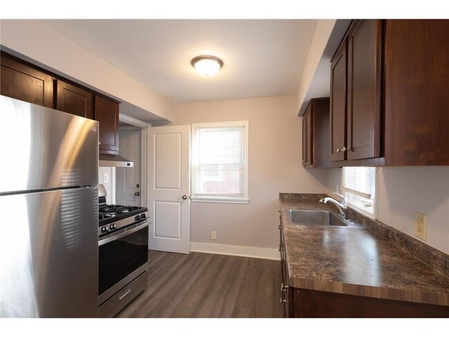 Photo - 3451 N Logan Ave