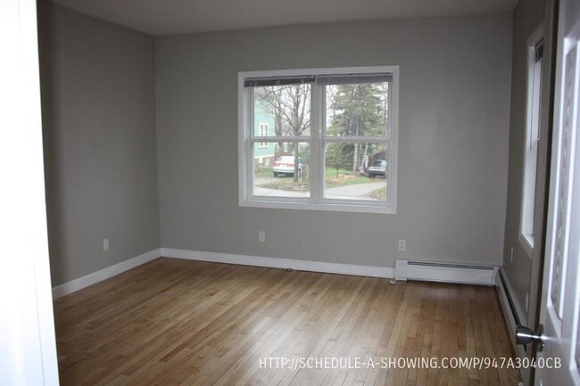 Photo - 339 W Crescent St Unit 1