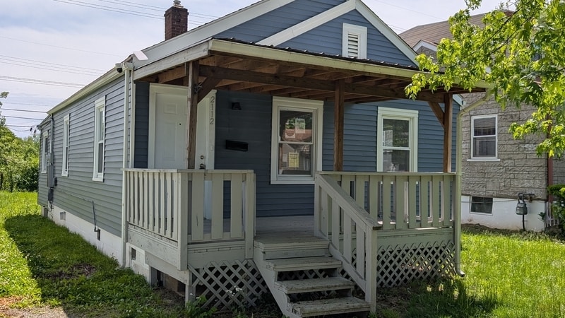 Photo - 2112 Ratcliffe Avenue