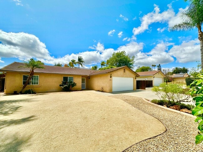 611 Summit Ave