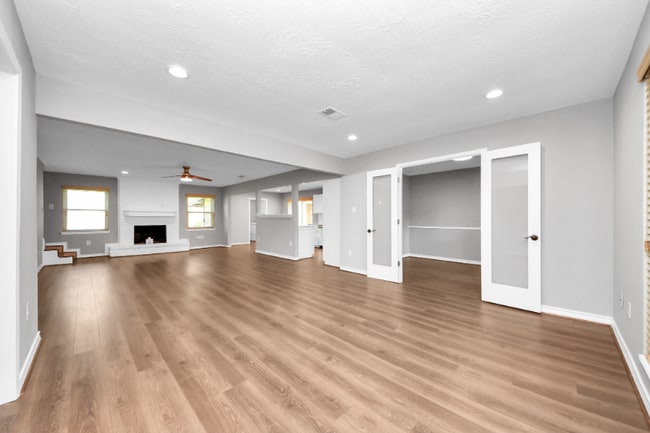 25603 Pine Acres Cir