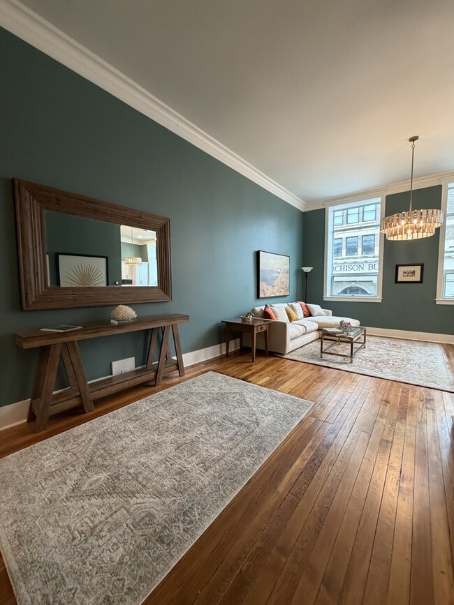 Photo - 210 N Front St