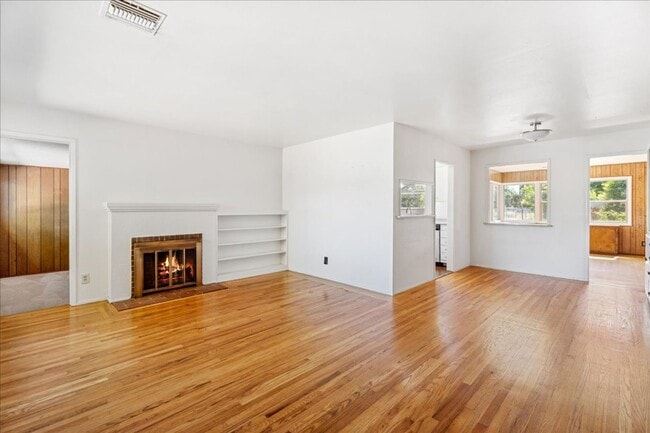 Photo - 4341 62nd St