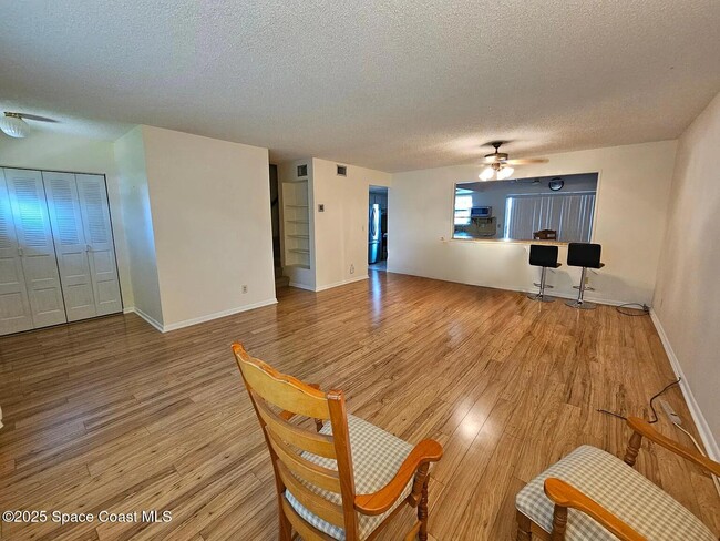 Photo - 435 Dove Ln Unit 8-10