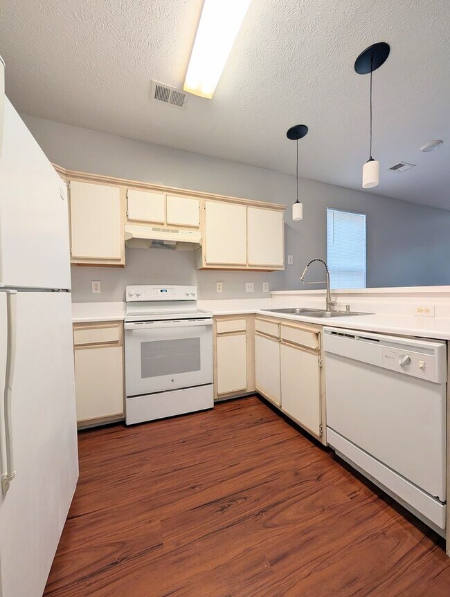 Photo - Ground Floor River Oaks Condo - Long Term Rental in Myrtle Beach, SC