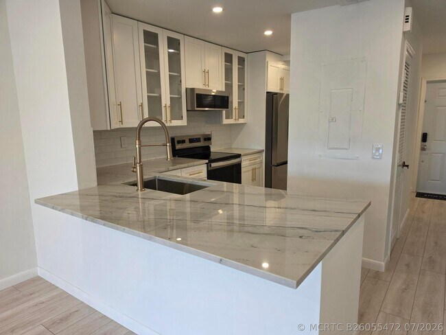 Photo - 440 CANAL S Point 2260 Unit 2260