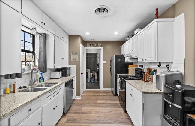 Photo - 917 Crockett Ct