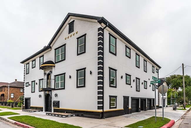 Building Photo - 1801 Rosenberg St Rental