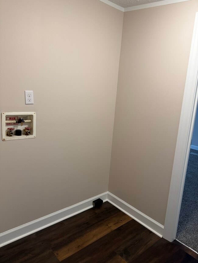 Photo - 230 Hibiscus Ln