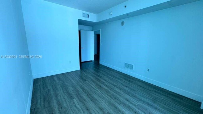 Photo - 1900 N Bayshore Dr Unit 1407