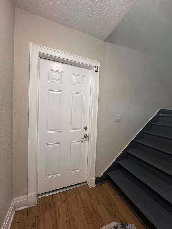 Building Photo - 1715 Perry St Rental
