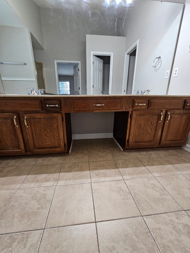 Photo - 4926 Benthaven Ln