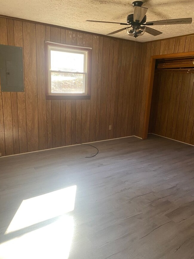 Photo - 2/1 Duplex for rent