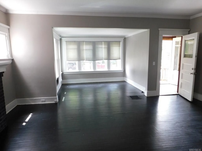 Photo - 126 Lisbon Ave Unidad lower