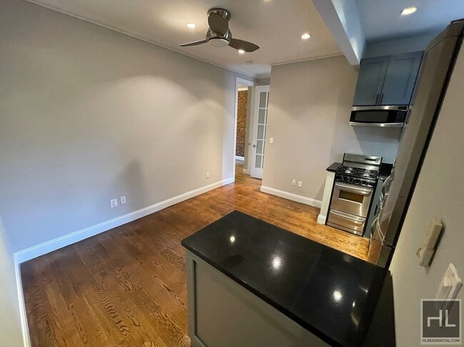Building Photo - Prince Street Rental