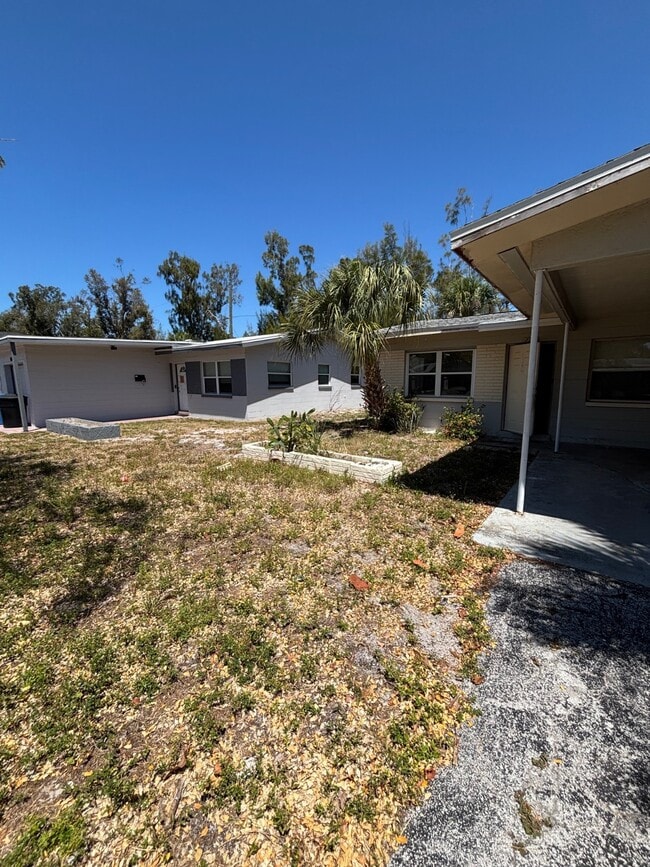 Photo - 172 38th Ave SE