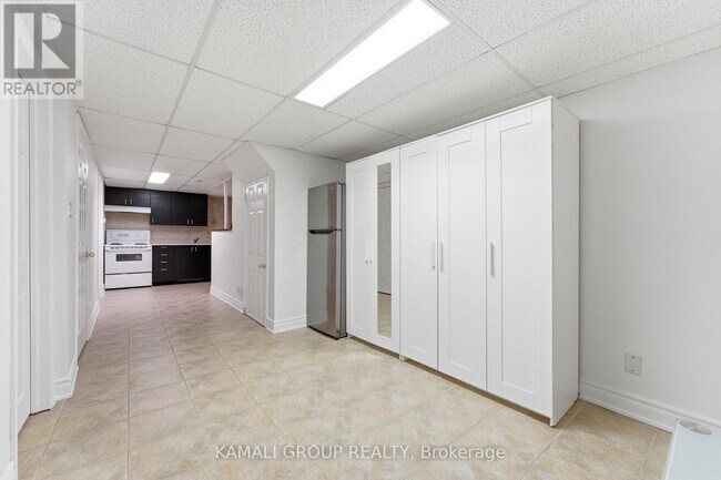 Photo - 112 Kersey Crescent